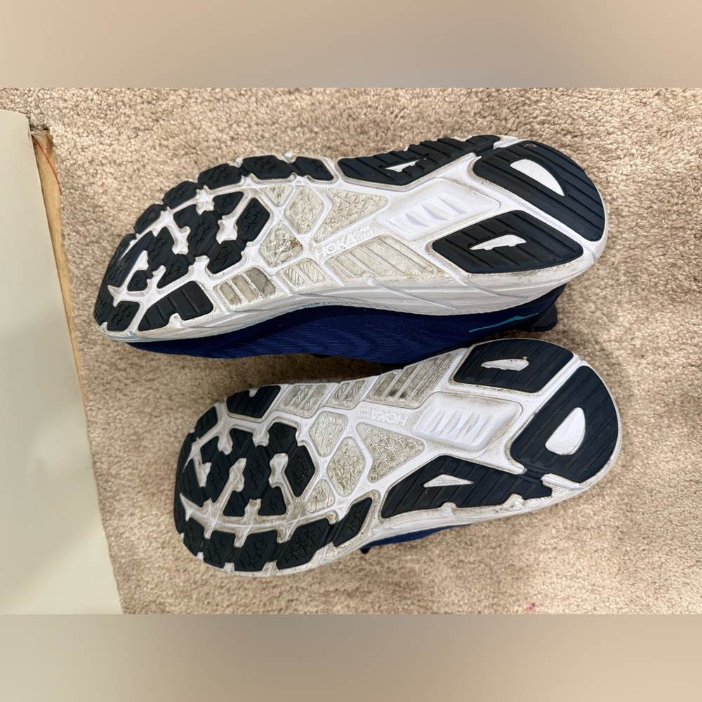 Hoka One One Arahi 6 dark blue Men’s Running shoes (fair condition, size 10.5 D) - Picture 11 of 12